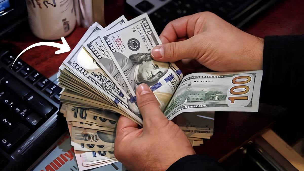 Dollar Falls as U.S. Retail Sales Drop, Raising Fresh Concerns About the Economy