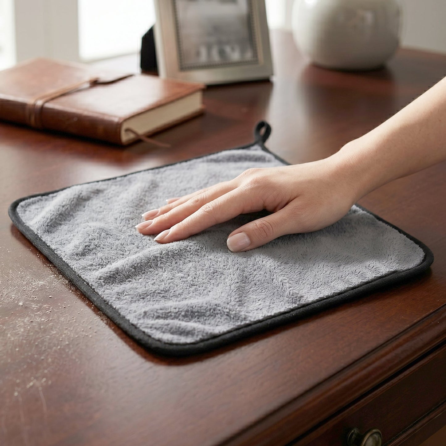 Multipurpose Cleaning Cloth Towel 40x40cm, Microfiber Duster for Kitchen & Home (1 Pc)