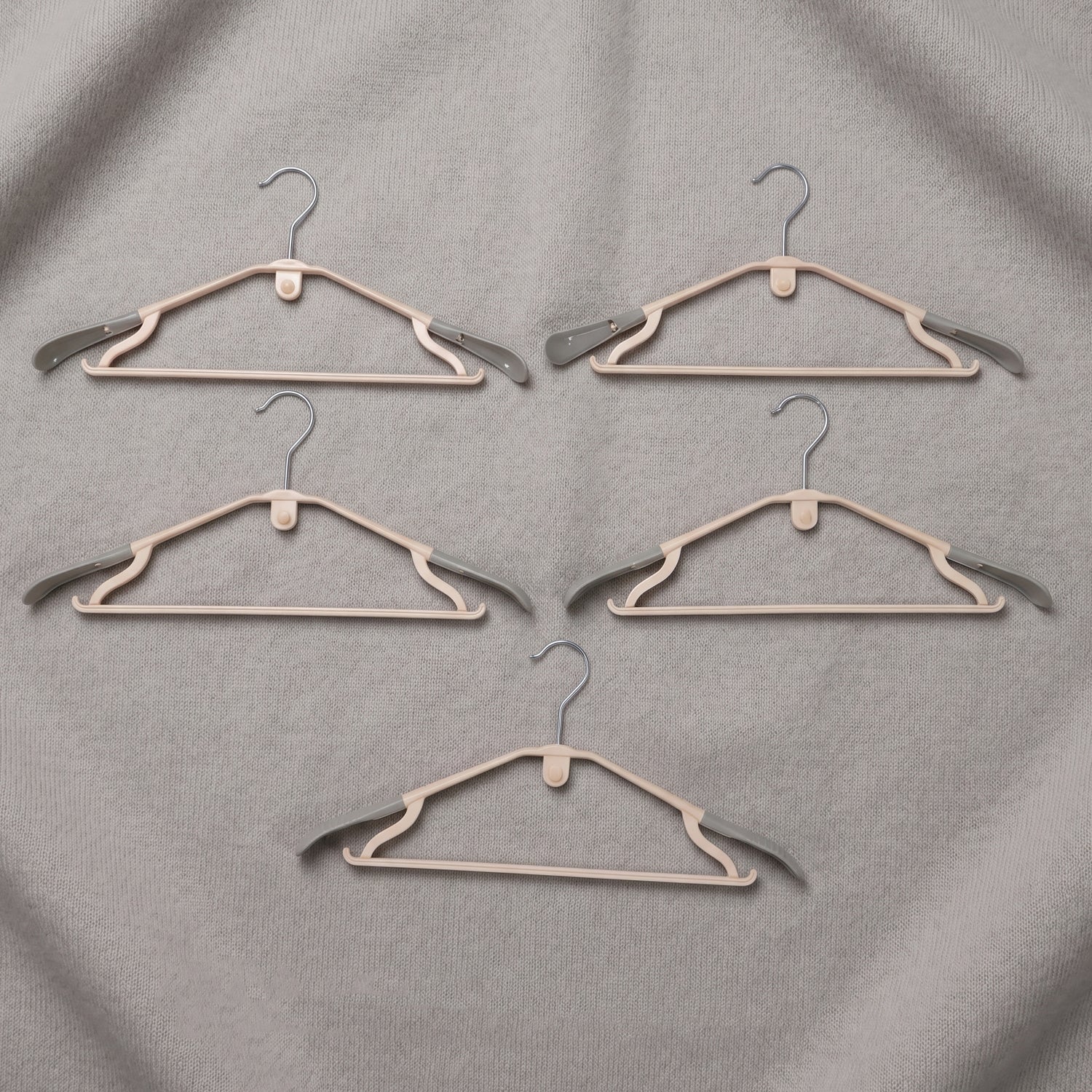sturdy clothing hanger pack