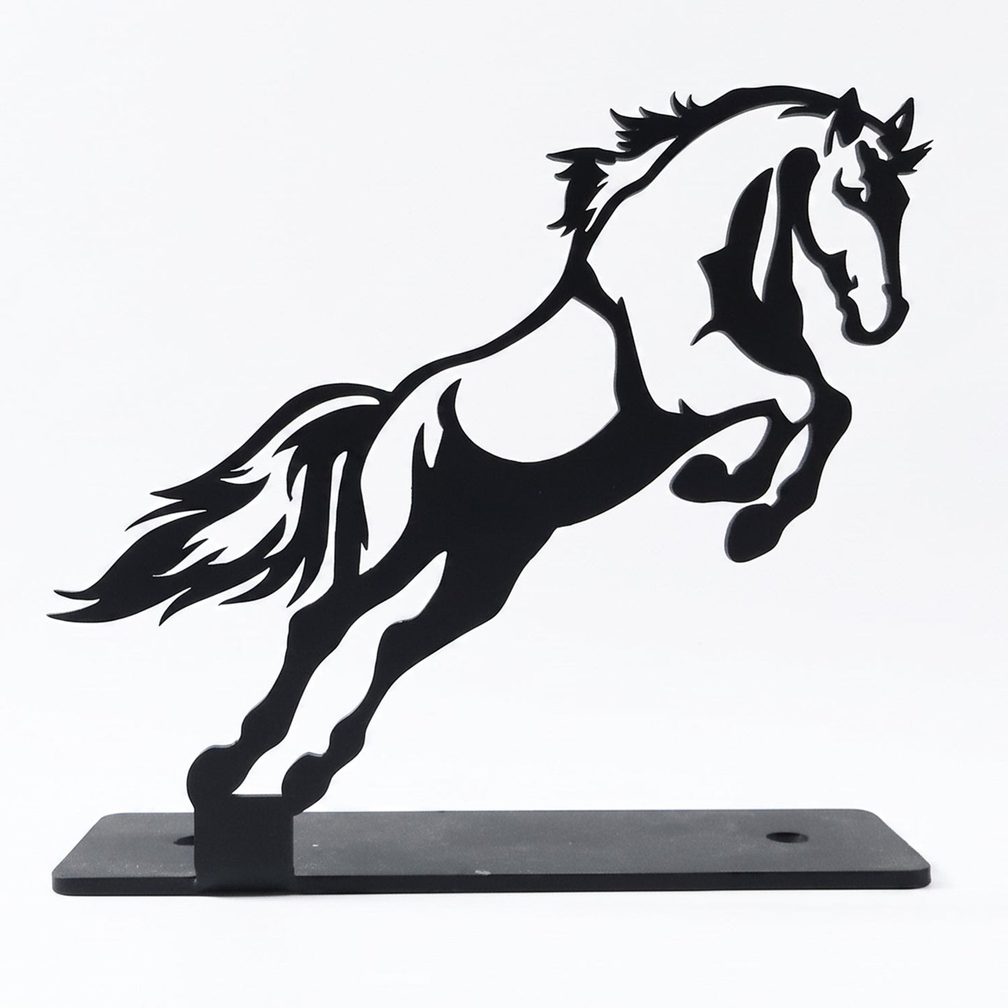 elegant horse figurine sculpture