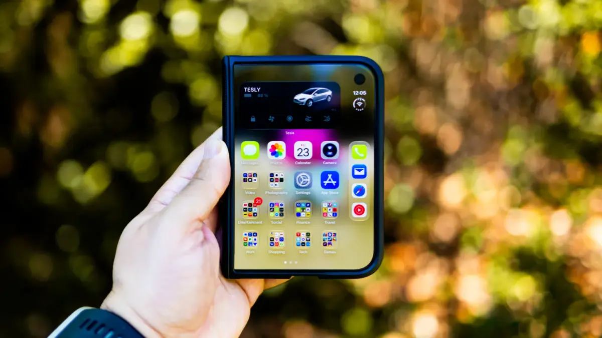 Illustrative image: iPhone Duo